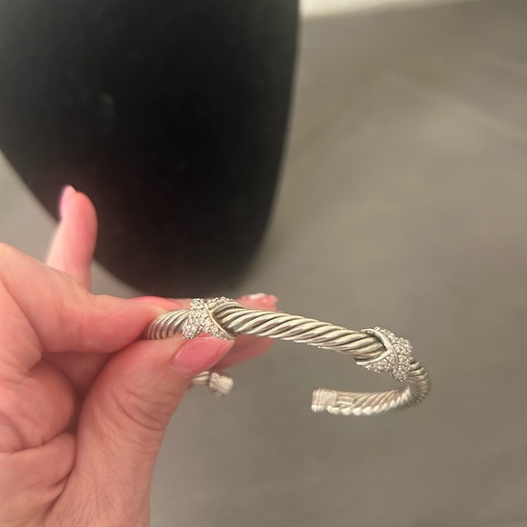 David Yurman Elegant Sterling Silver and Diamond Twisted Bangle Bracelet - Picture 3 of 6